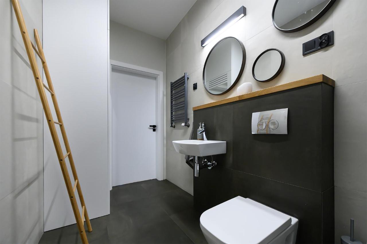 City Luxe, Przestronny, W Centrum วูดช์ ภายนอก รูปภาพ